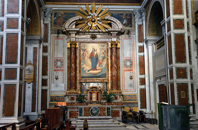 Photographie de l'autel de Marie-Auxiliatrice dans la Basilique du Sacré-Coeur