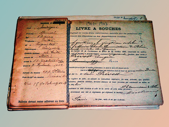 Photographie du Livre à souches ouvert et remis au père Eugène prévost par la préfecture de Paris